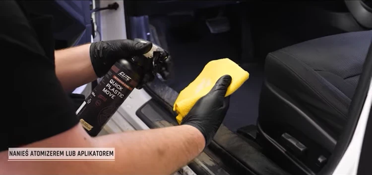 Elite Detailer Quick Plastic Move dressing_b.png