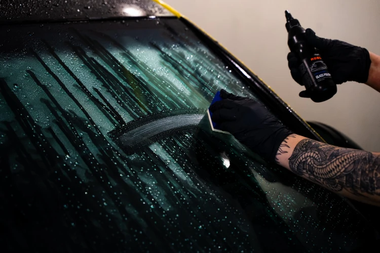 GLASS POLISH_3.jpg