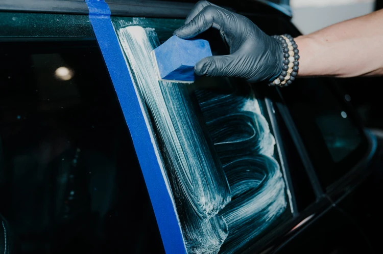 GLASS POLISH_4.jpg