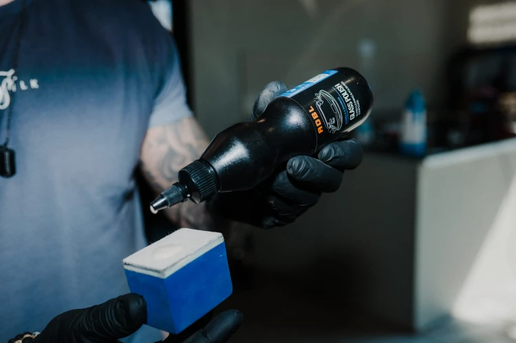 GLASS POLISH_5.jpg