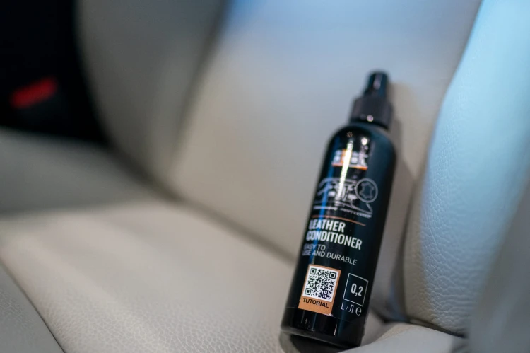 ADBL Leather Conditioner 0,2L_2.jpg