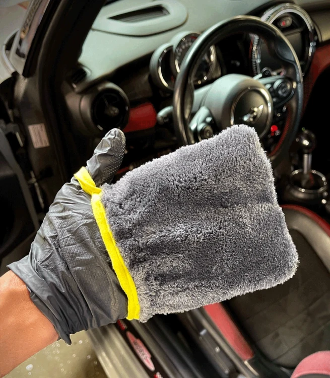 BREEZE INTERIOR MITT2.webp